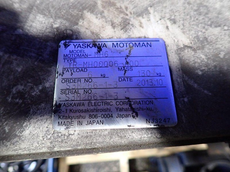 YASKAWA MOTOMAN ROBOT  -  MOTOMAN-MH6