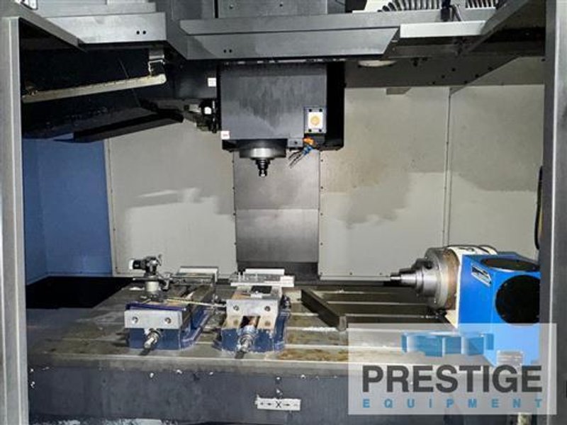 Doosan DNM 6700 CNC Vertical Machining Center