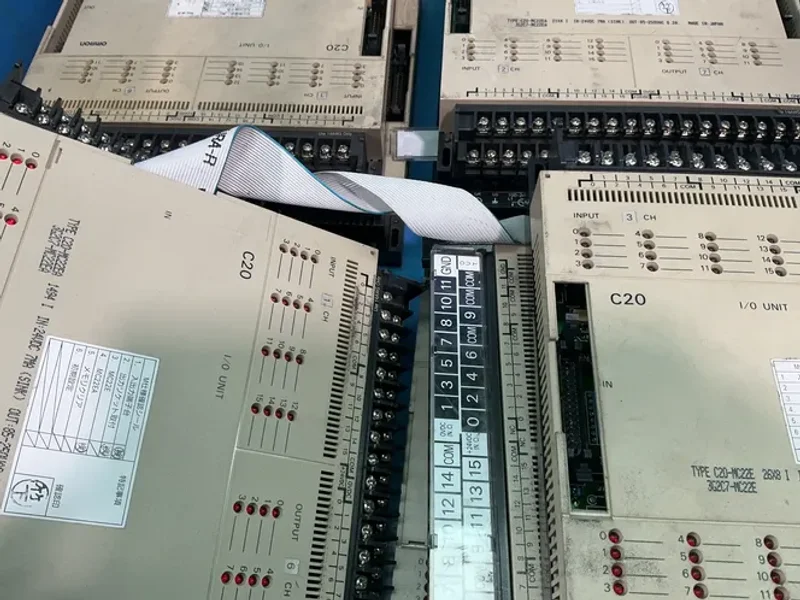OMRON LOGIC CONTROLLER UNIT   -  C20-MC22EA