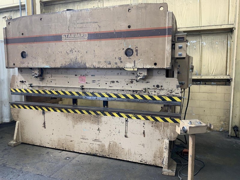 200 TON X 12' STANDARD HYDRAULIC PRESS BRAKE: STOCK #79764