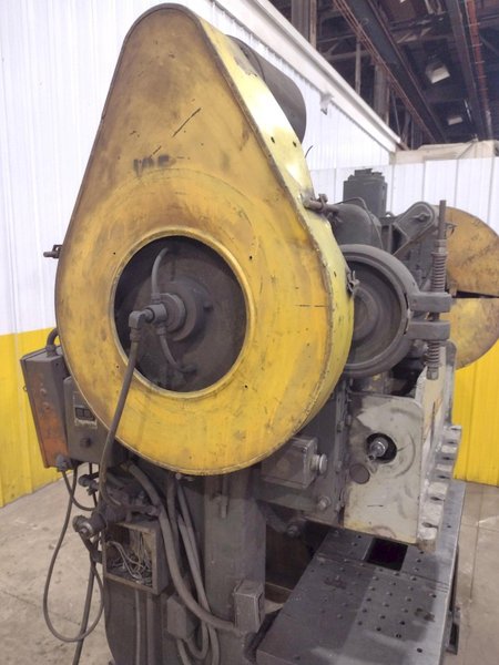 40 TON ROUSSELLE MODEL #4-B O.B.I. PRESS: YOBRO #25849