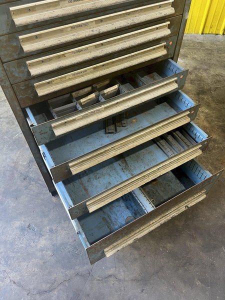 9 DRAWER LYON 28&quot; X 30&quot; X 45&quot; TOOL STORAGE CABINET: STOCK #16785