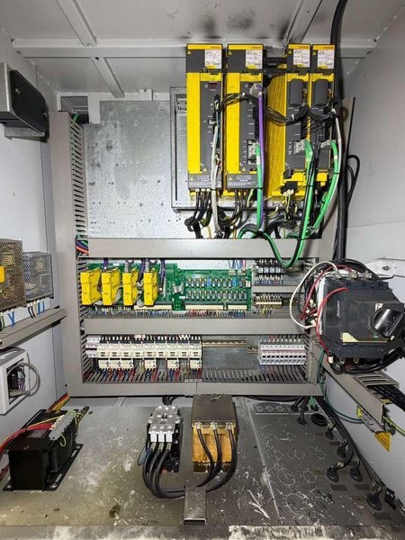 Yama Seiki AV-610 CNC Vertical Machining Center – 10000 RPM Mill