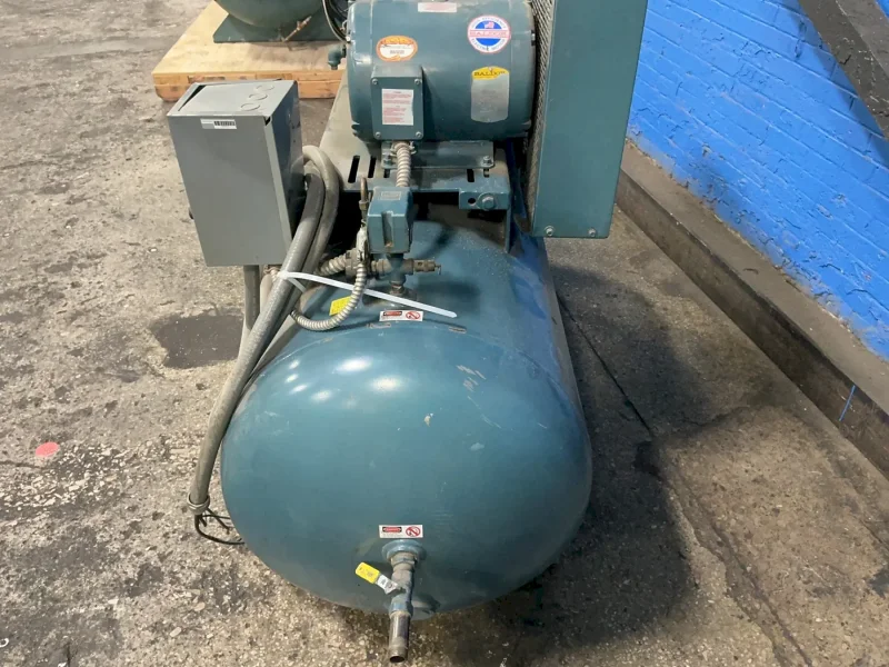 CURTIS 10 HP CHALLENGE AIR AIR COMPRESSOR  -  E-71