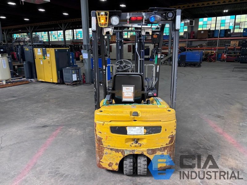 2019 - 3,000 LB. YALE MODEL ERP030VTN367E084