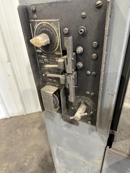 18" GROB MODEL #NS-18 VERTICAL BANDSAW: STOCK #77051