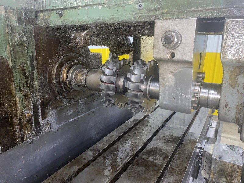 12&quot; x 60&quot; CINCINNATI MODEL #215-153 PLAIN HYPOWERMATIC HORIZONTAL BED-TYPE MILL / MILLING MACHINE: STOCK #20689