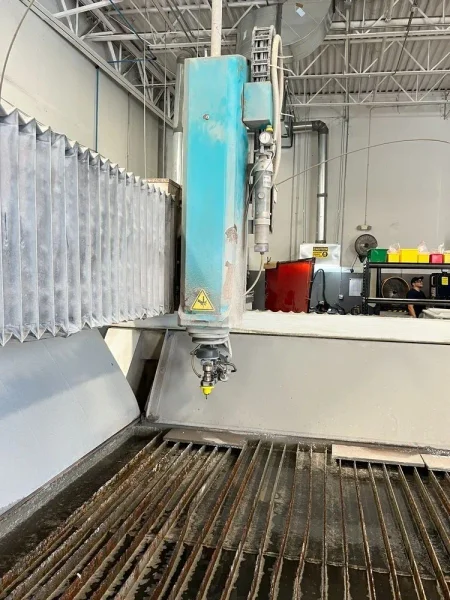 2018 FLOW MACH 200 4020 PIVOT PLUS | Waterjet Cutters