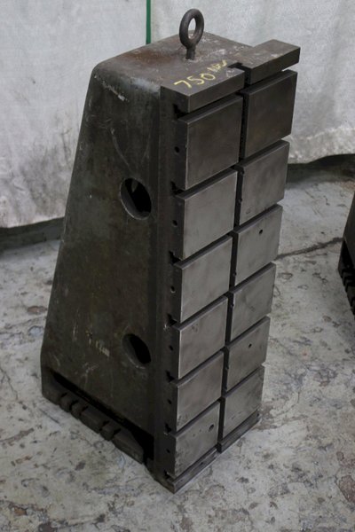 1 PAIR OF USED 12&quot; X 36&quot; X 18&quot; WIDE ANGLE PLATES: STOCK #74754