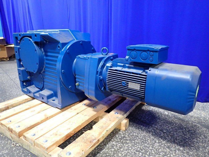 SEW 15 HP GEAR DRIVE  -  K167 R107 DRN160M4/BE20HR