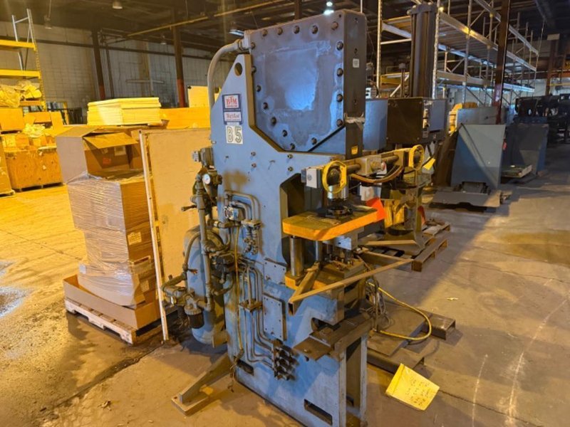 BTM TOG-L-LOC B-20H 4.5 STROKE SHEET METAL JOINING MACHINE: YOBRO #24799
