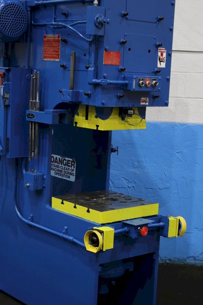 25 TON HYDRA TOOL HYDRAULIC (HTC) GAP BED PRESS: STOCK #75894
