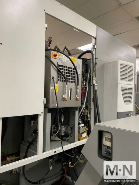 DMG DMC 125U 5-Axis Universal Machining Center, 2004 w/LS 7 Pallet System