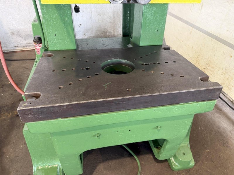 75 TON MINSTER # 7 BACK GEARED OBI PRESS. STOCK # 1218925.