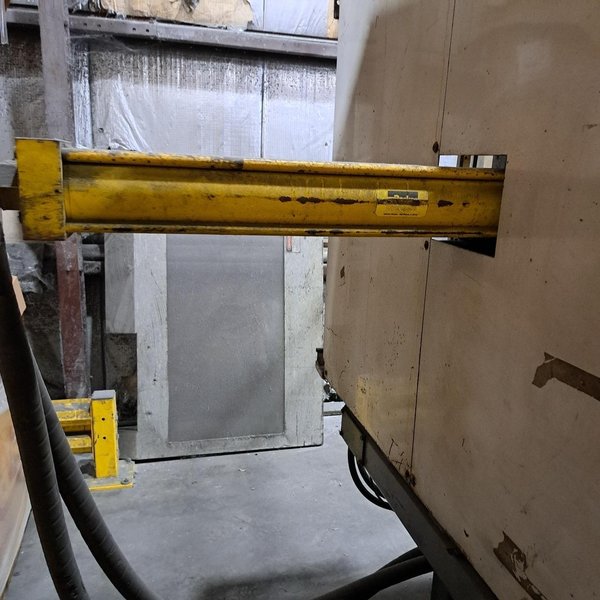 300 Ton, 30 oz Van Dorn 300 RS-30F-HT Injection Molding Machine, 1993