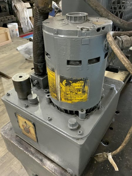 10 TON SUNNEN MODEL #BP HYDRAULIC H FRAME PRESS: STOCK #80914