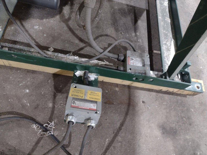 3,000 LBS 72" X 48" SOUTHWORTH LIFT TABLE W/ ROTATING TOP: STOCK #20938