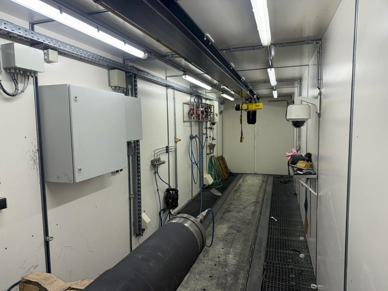 10,000 PSI x 40' RESATO CONTAINERIZED HIGH PRESSURE TEST BAY W/ 3 TON YALE HOIST SYSTEM, NEW 2015: YOBRO #25867
