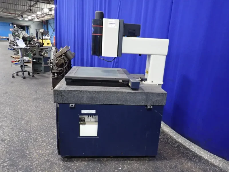 OPTICAL GAGING PRODUCTS INC 21 1/2" X 21 1/2" VIDEO MEASURING SYSTEM  -  AVANT 400 ZIP