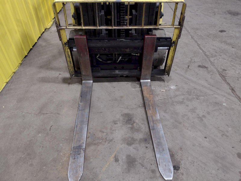 8000 LBS HYSTER MODEL S80XM LP-GAS FORKLIFT: STOCK #18837