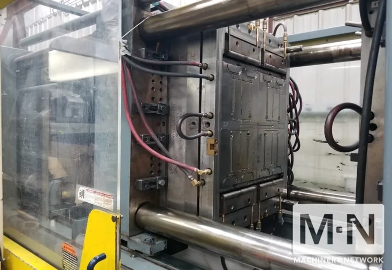 500 TON 48 OZ BATTENFELD MODEL BKT 4800/2500 MFG 1996