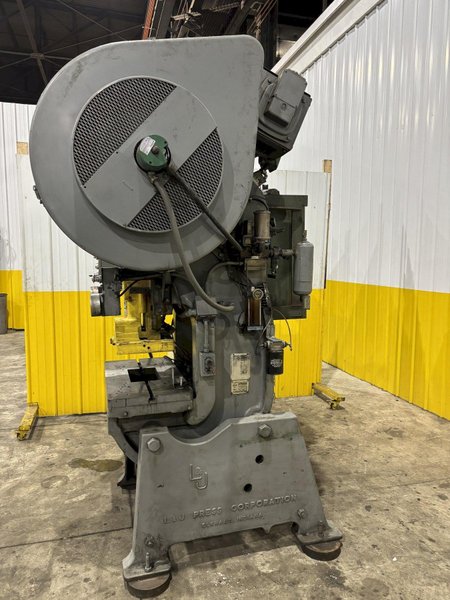 27 TON L&amp;J MODEL #W-27 OBI STAMPING PRESS 1.5" STROKE: STOCK #22435