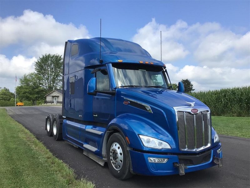 2023 Peterbilt 579 1XPBDP9X9PD854346