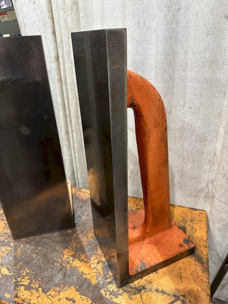 24-1/2&quot; X 8-1/4&quot; X 10-1/4&quot; ANGLE PLATES: STOCK #77611