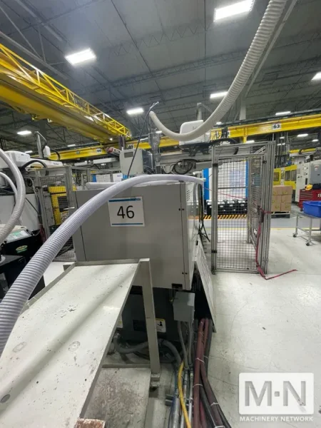 110 TON 1.6 OZ  CINCINNATI ROBOSHOT 110I-48G INJECTION MOLDING MACHINE, MFG 2000