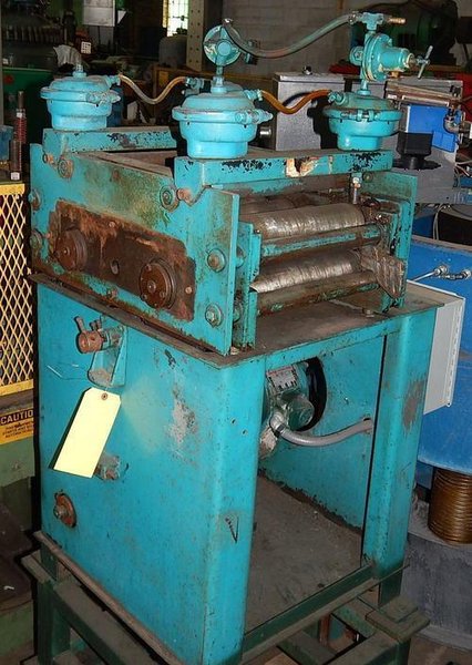 12" X .135" REGAL Straightener