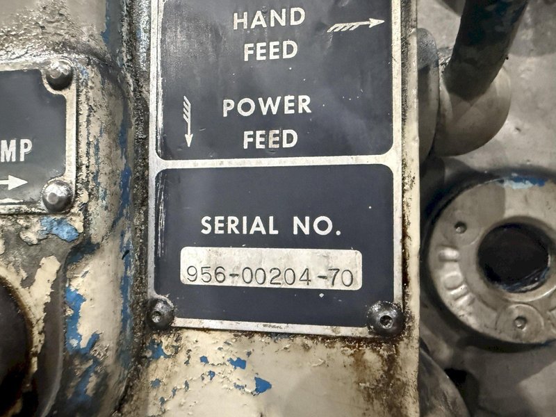 8&#039; ARM x 19&quot; GIDDINGS &amp; LEWIS MODEL #956-CHIPMASTER RADIAL ARM DRILL ON 360° T-SLOTTED BASE: STOCK #23546