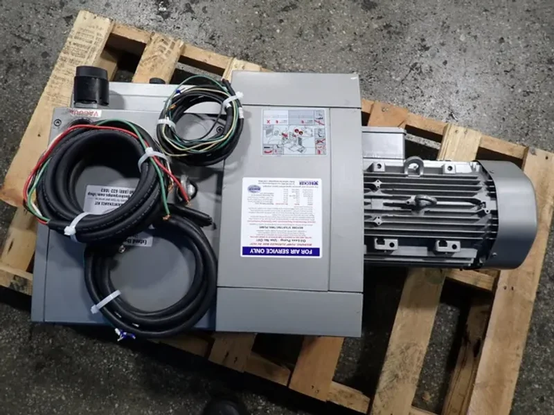 BECKER 98/112 M^3/H VACUUM PUMP  -  KVT 3.100