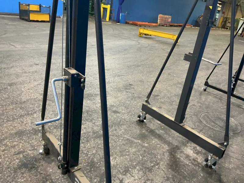 INGERSOLL RAND 2 METRIC TONS GANTRY CRANE