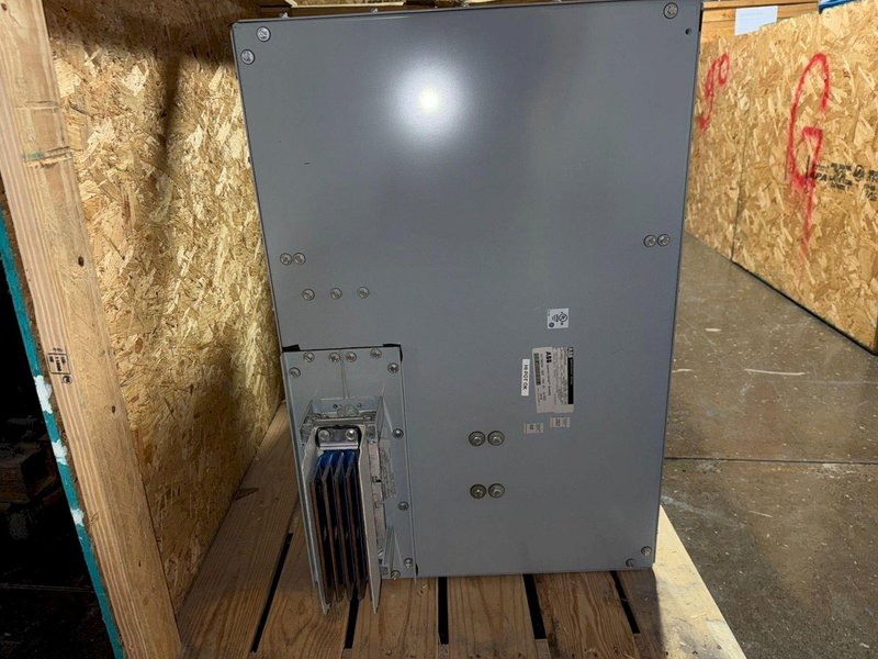 ABB 2500A Spectra Series Copper Center Tap Box 600V, 3PH, 4G NEW