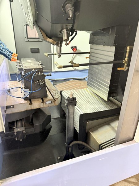 2016 Doosan DT360D/40 Used CNC Vertical Machining Center For Sale