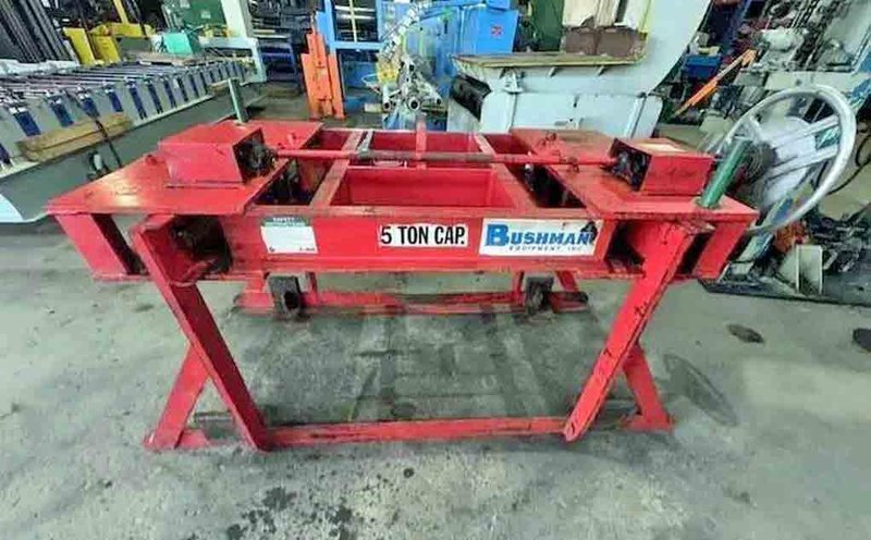 10,000# x 72&quot; Bushman Sheet Lifter