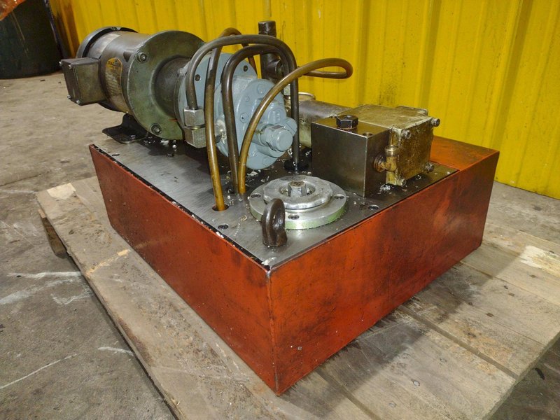 TOS MODEL #SUS-80 ENGINE LATHE : YOBRO 25404