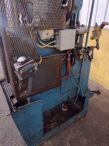 GREENARD HYDRAULIC BALL SIZING PRESS: STOCK #16425