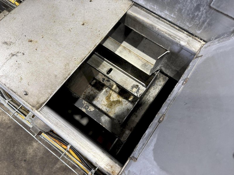 24" W X 10" H MIDBROOK MODEL #CYCLONE W/R/B0 STAINLESS STEEL BELT STYLE PARTS WASHER 2011: YOBRO #24811