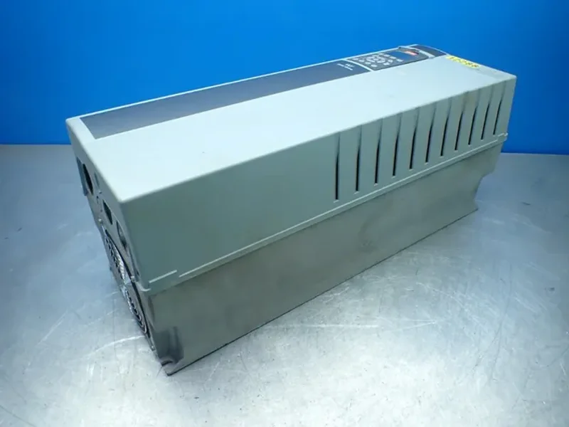 DANFOSS 30HP VLT HVAC DRIVE UNIT  -  131B4263