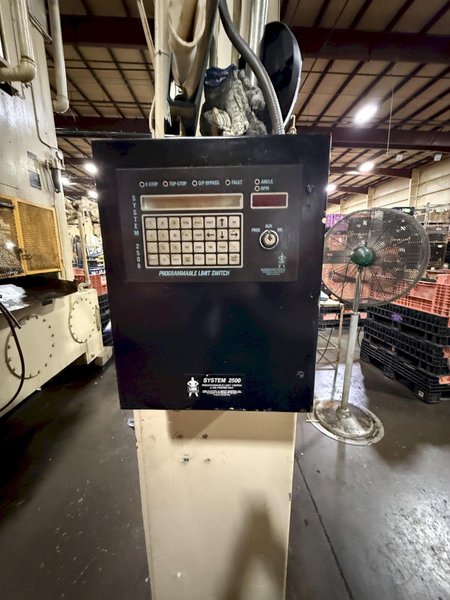 300 TON VERSON S2-300-96-54T STRAIGHT SIDE DOUBLE CRANK PRESS. STOCK # 0757626