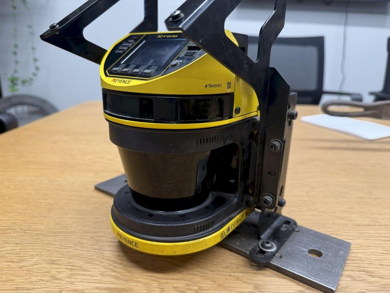 2024 KEYENCE MODEL SZV04X SAFETY LASER SCANNER, MULTI-FUNCTION TYPE, WITH CAMERA FUNCTION: YOBRO #24838