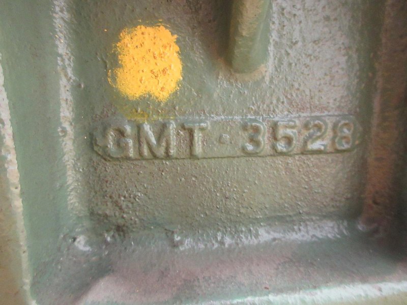 Adjustable Bench Centers 4.5" Between Centers, 4.5" On Center- Auction Item