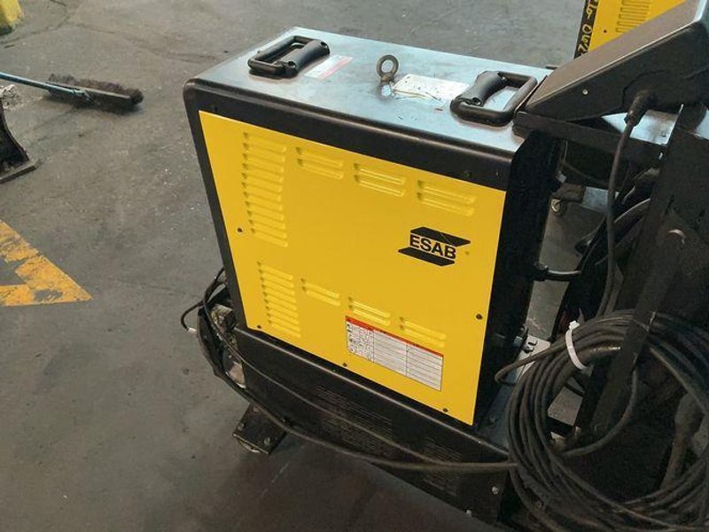 Esab 350 Amp Welder - Heliarc 353i Ac-dc