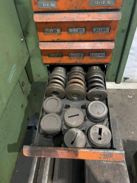 STRIPPIT SONIC 18/30 PUNCH MACHINE AND CORNER NOTCHER W/ TOOLING. STOCK # 1271823.
