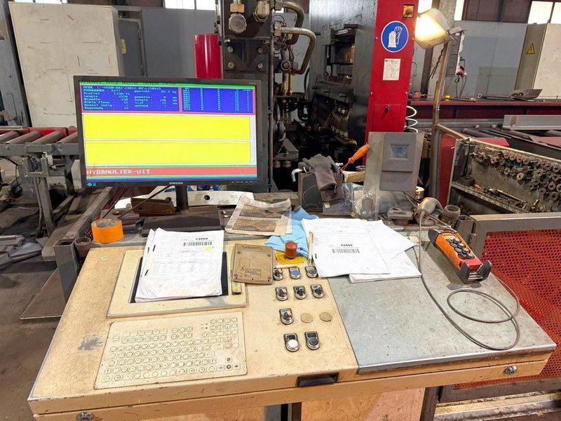 Voortman V550A flat and angle processing machine