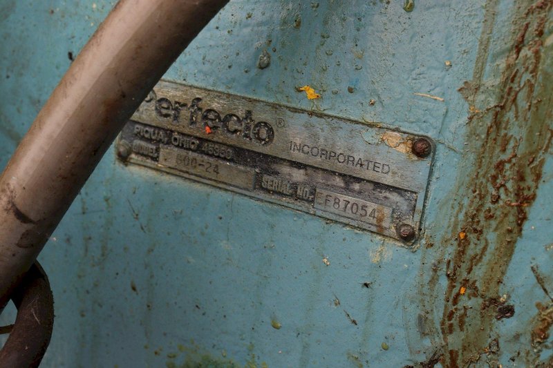 FEEDER: STOCK #72841