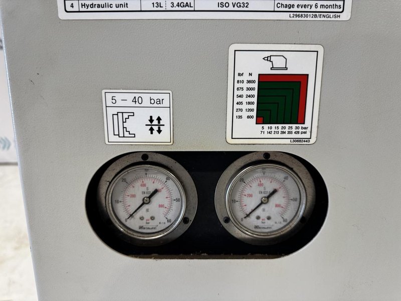 Doosan Lynx 220LC CNC Turning Center Lathe, 2013 – Chip Conveyor