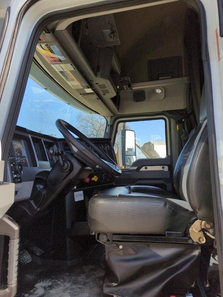 2023 Mack Anthem 1M1AN4GY9PM033963