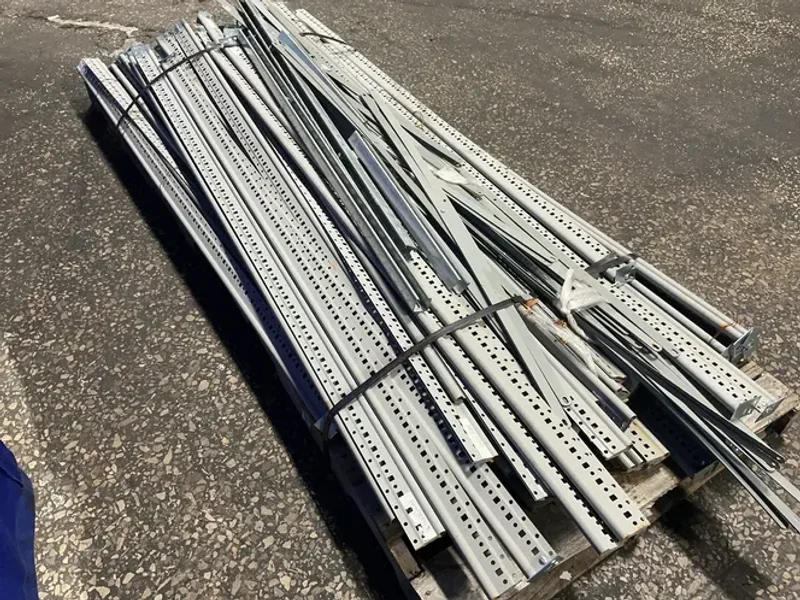 Lyon 3” X 85” Beaded Posts